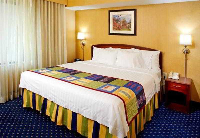Courtyard By Marriott Princeton Room photo