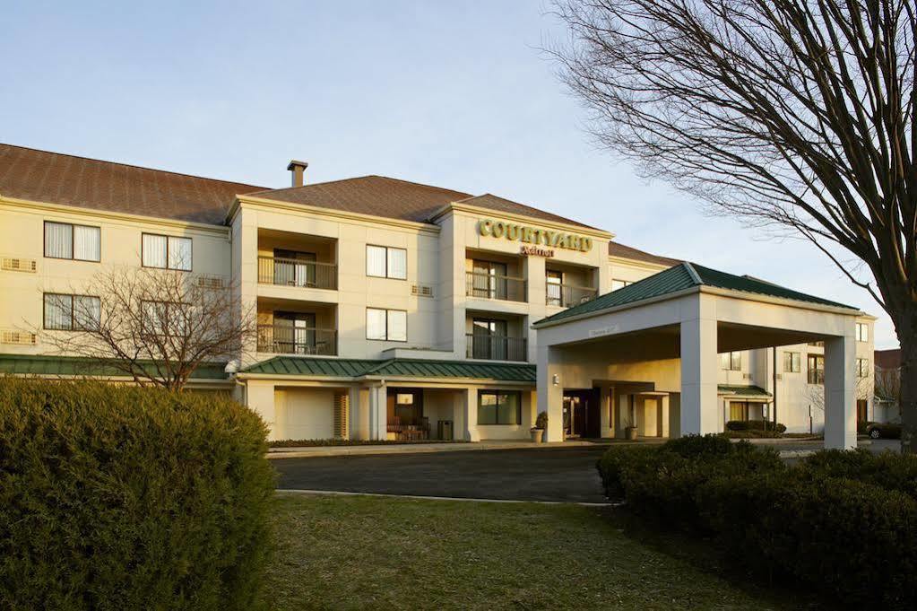 Courtyard By Marriott Princeton Exterior photo